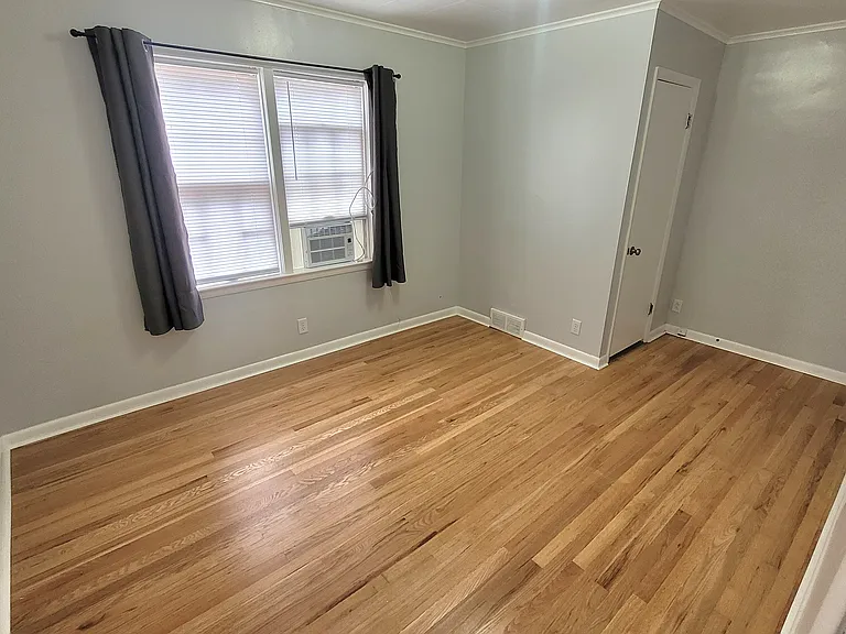 304 N 12th St #2 — Photo 7