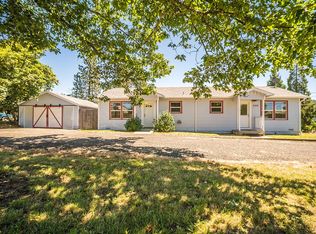 406 NE Cedar St, Oakland, OR 97462