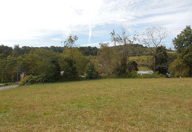 1st image of 209 Beechnut Dr