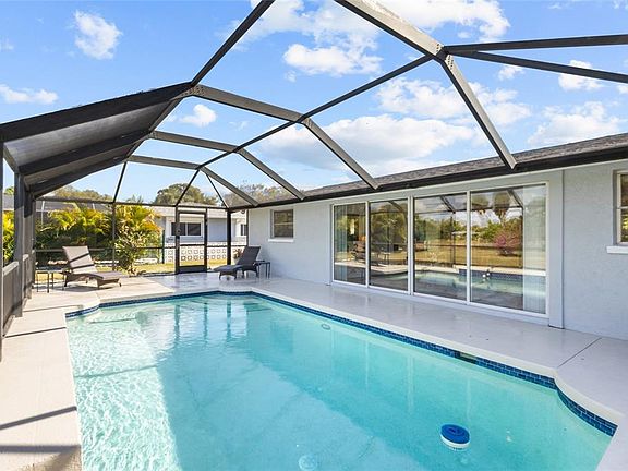 5th image of 2823 Post Rd