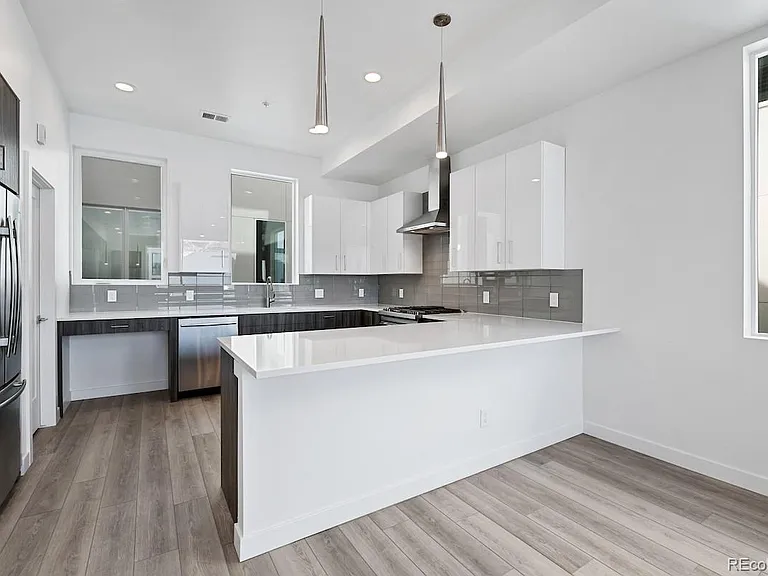 1624 Irving St #1 — Photo 14
