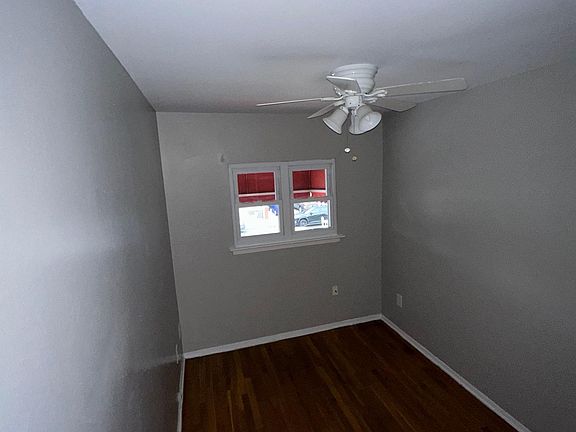 2nd image of 909 Hollywood Ave #2