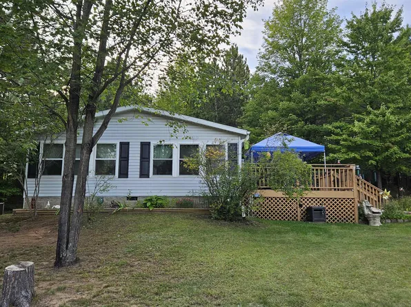 W4965 N Pathfinder Cir, Shawano, WI 54166