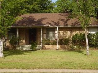 3902 Skyline Dr, Rowlett, TX 75088