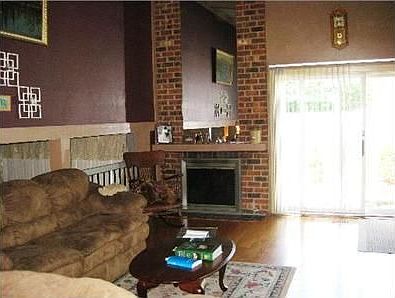 2nd image of 8128 Park Crest Dr