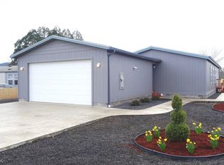336 E Locust Ct, Yoncalla, OR 97499