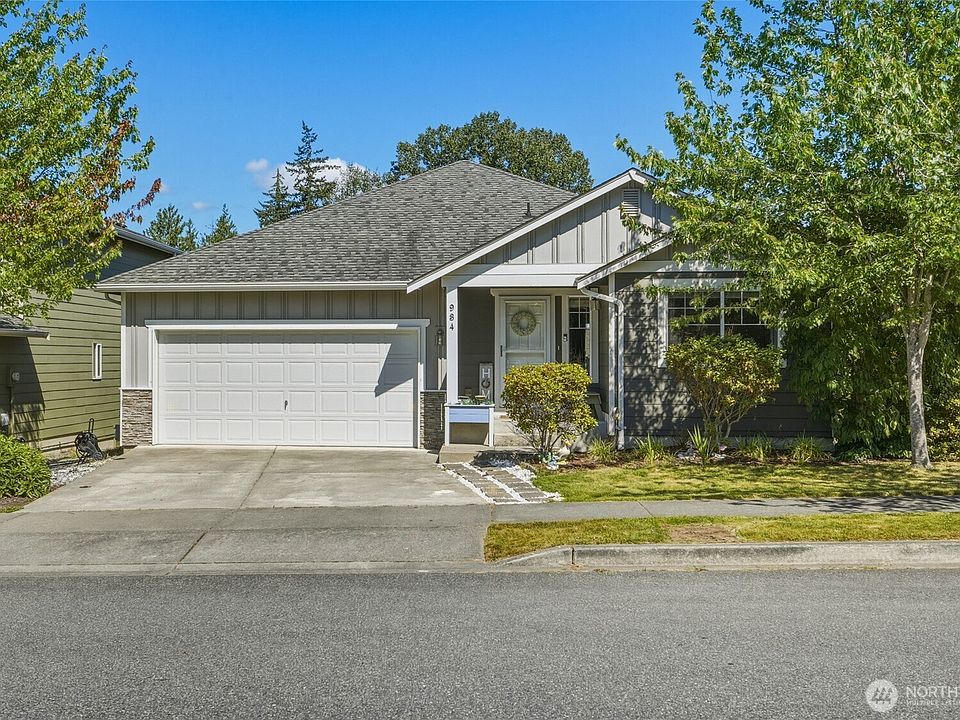 1st image of 934 Dallas Street