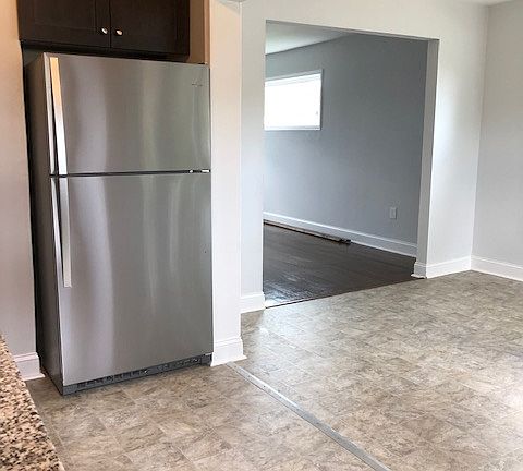 4th image of 1812 Colmar Rd