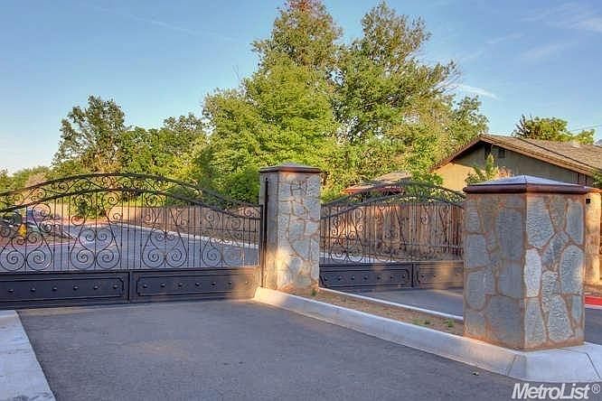 1st image of 2850 Sevilla Ln