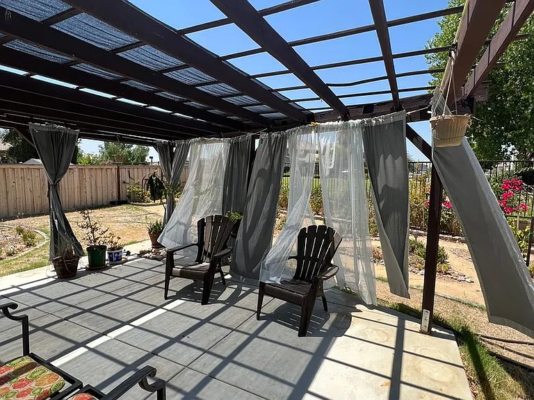 5916 Sucre Pl — Photo 18