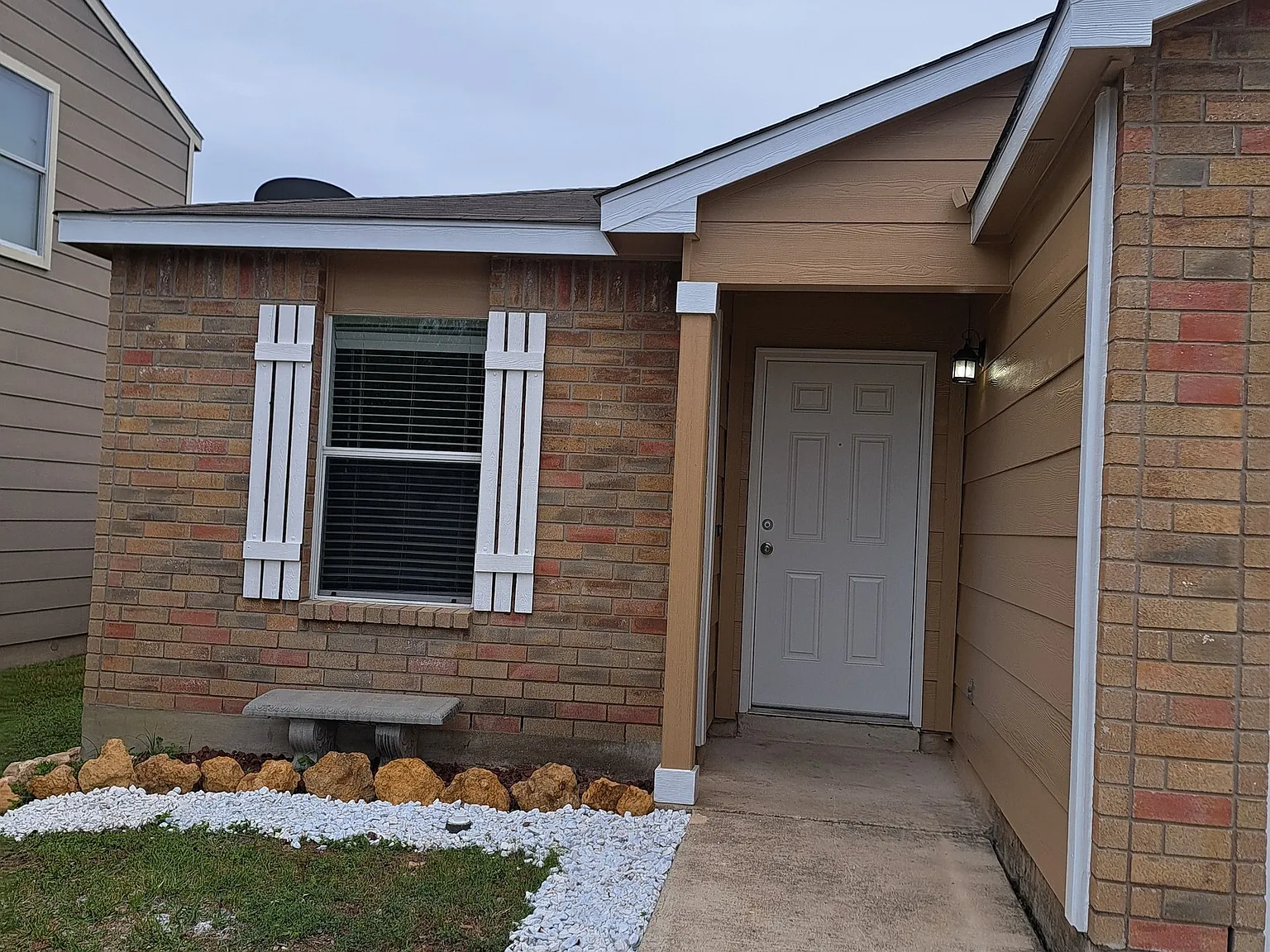 3 bed, 1528 sqft, $1,599 — Photo 3