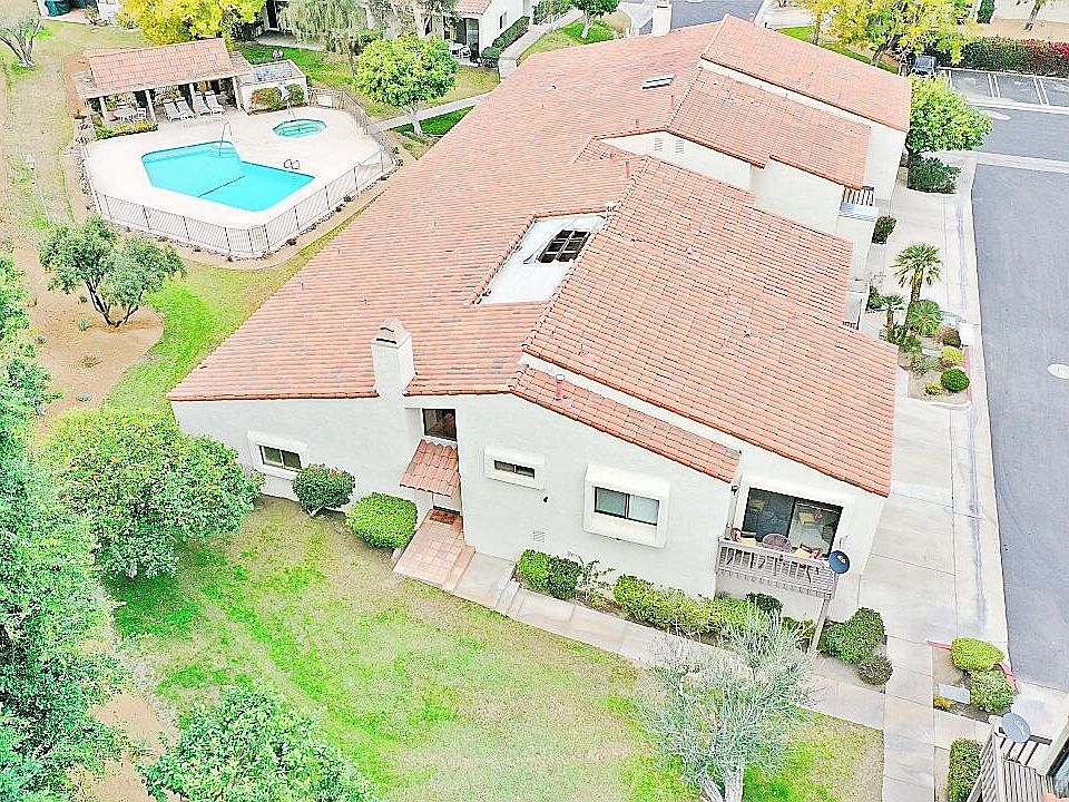 1st image of 45394 Driftwood Dr