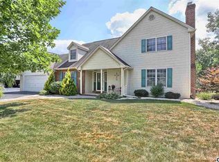 10 Ashley Ct, Boiling Springs, PA 17007