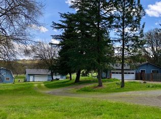 4599 Dark Hollow Rd, Medford, OR 97501