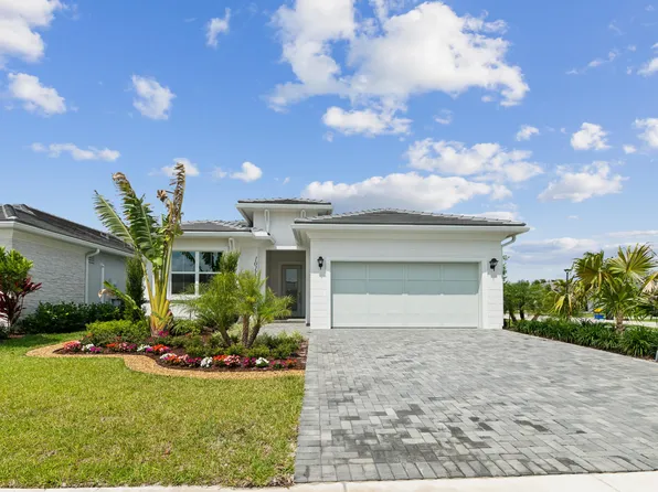 10118 Driftwood Way, Palm Beach Gardens, FL 33412