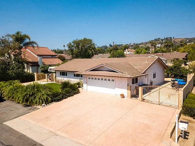 1st image of 2115 Vanita Pl