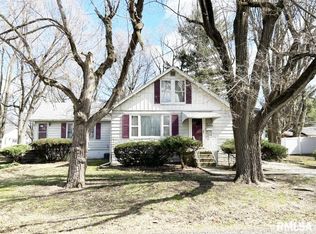 708 N Taylorville Blvd, Taylorville, IL