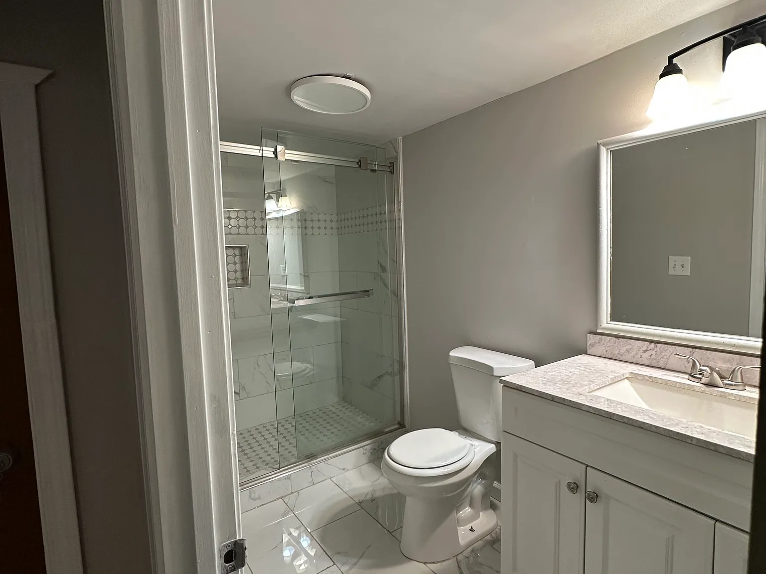 Studio, 850 sqft, $1,500 — Photo 3