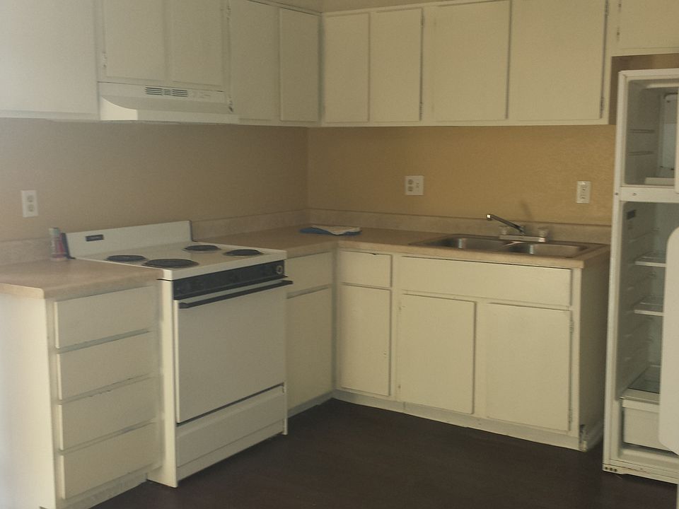 2nd image of 1910 Ferrell St APT 67