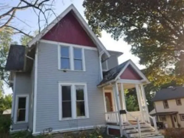 23-25 Robinson St, Silver Creek, NY 14136