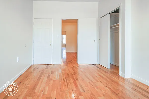 Rented by MySpaceNYC | media 15