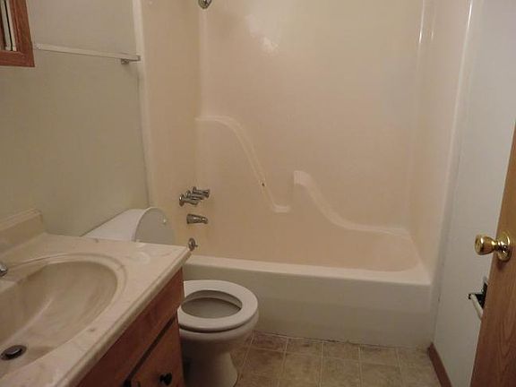 5th image of 5 Quail Hollow Ct #5 B