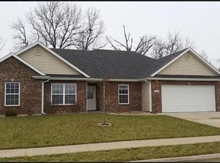 7696 W Black Walnut Dr, Columbia, MO 65202