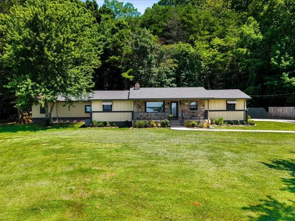 9815 E Brainerd Rd, Ooltewah, TN 37363