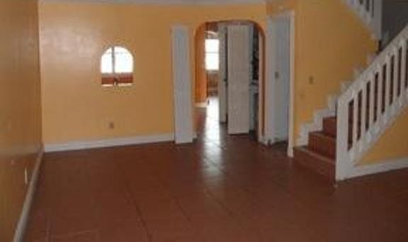 4th image of 7447 NW 34th St