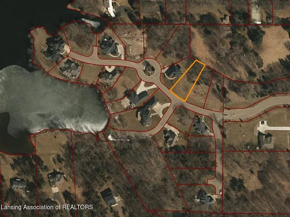 Harbour Cv, Lansing, MI 48911