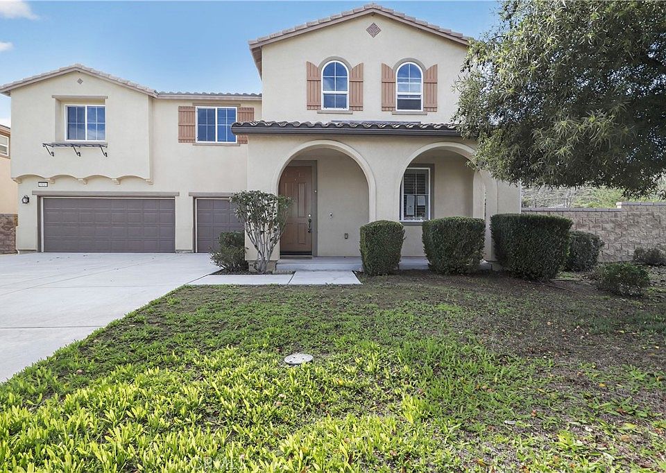 1st image of 35611 Desert Rose Way