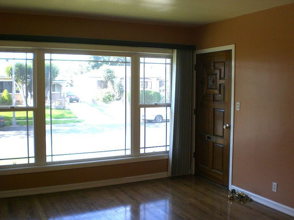 2nd image of 6233 Henrilee St
