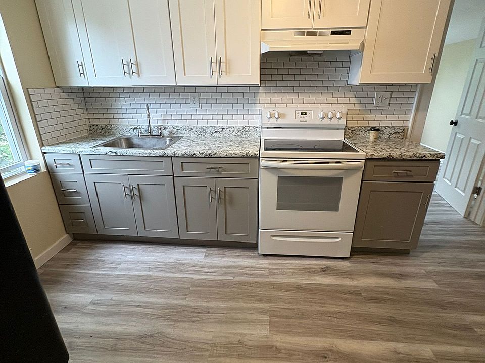 1st image of 48 Hopkins Pl #1
