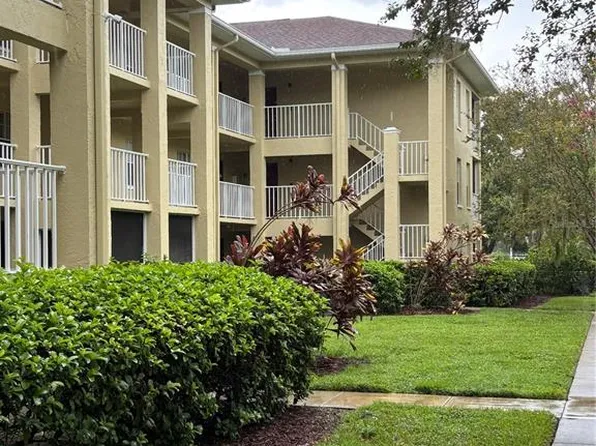 2690 Coral Landings Blvd APT 127, Palm Harbor, FL 34684
