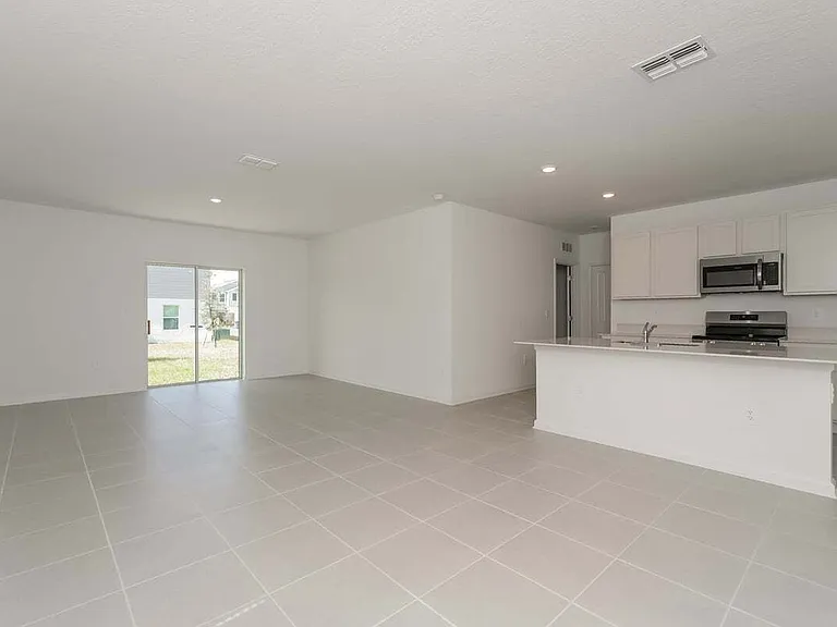 Meadow Walk Dr — Photo 11