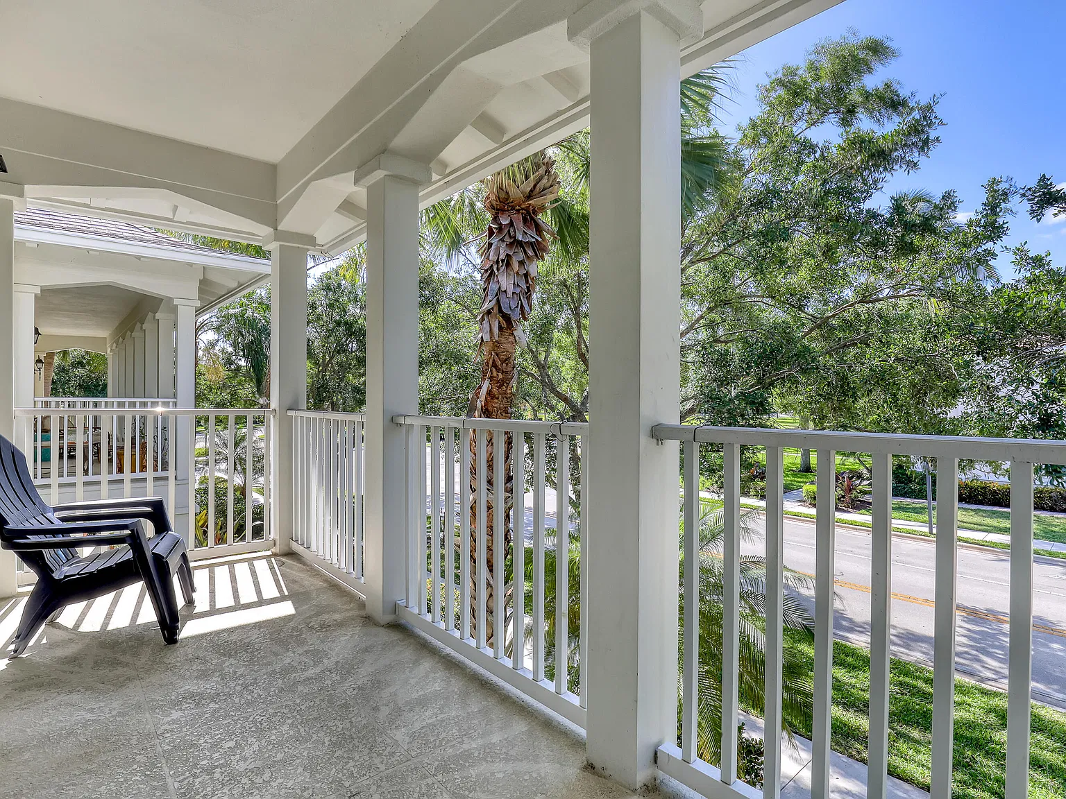 3 bed, 3.0 bath, 1890 sqft, $4,400 — Photo 4