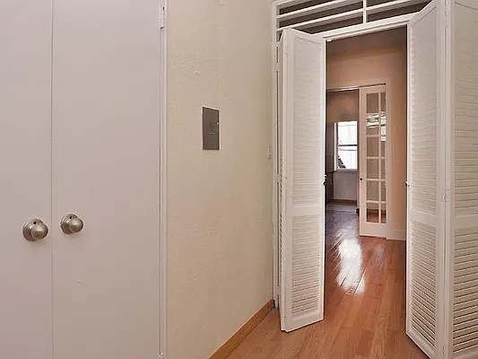 Rented by Cooper & Cooper Real Estate | media 7