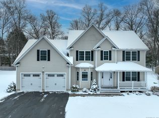 74 Round Hill Rd, Manchester, CT 06040