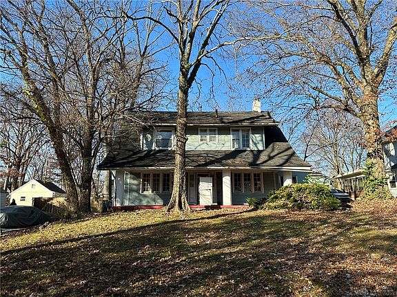 2nd image of 1455 N Euclid Ave