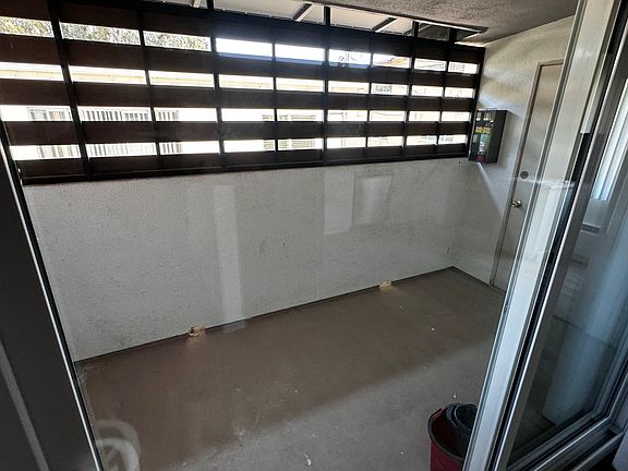 5th image of 11611 Darlington Ave APT 13