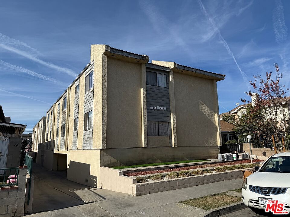 1st image of 425 N Moore Ave APT A