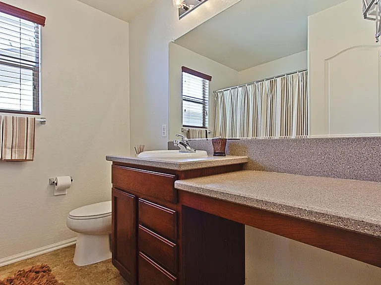1035 S Cheshire Ln — Photo 7