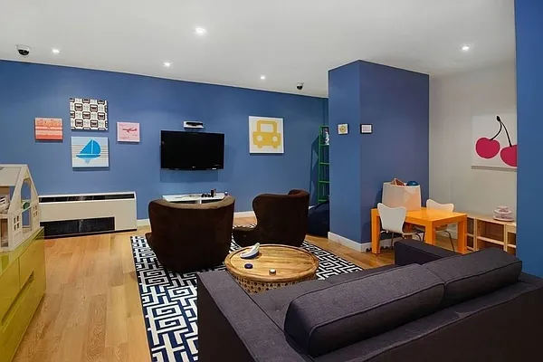 Rented by NY Living Solutions | media 4