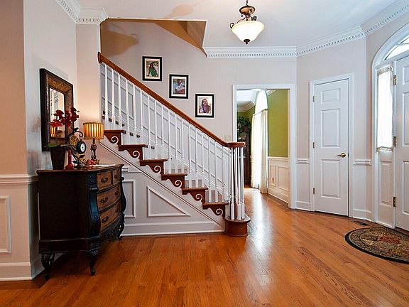 3rd image of 12105 Aspenwood Dr