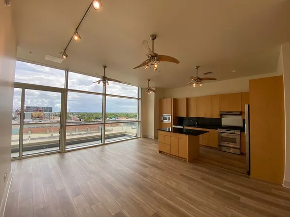 555 5th St, Austin, TX