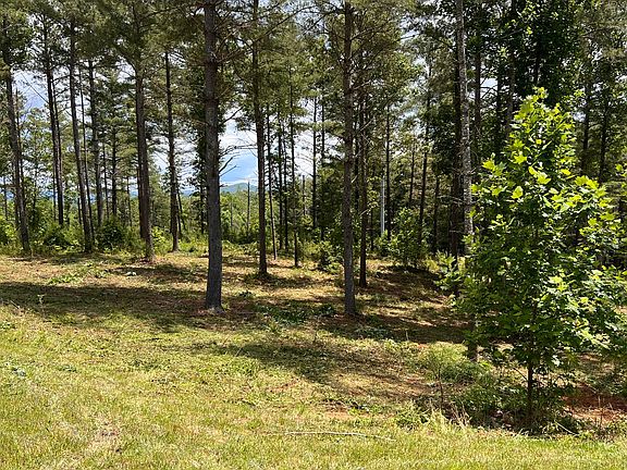 4th image of 79 Highland Frg