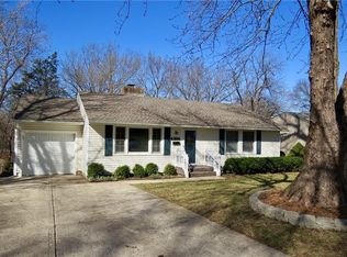 4304 W 78th St, Prairie Village, KS 66208