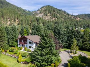 10486 Ski Hill Dr, Leavenworth, WA 98826
