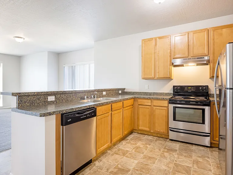 Ashlyn Place Apartments — Photo 8