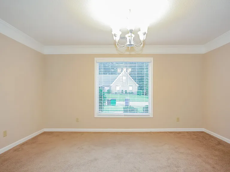 10198 Woodland Hills Dr — Photo 5